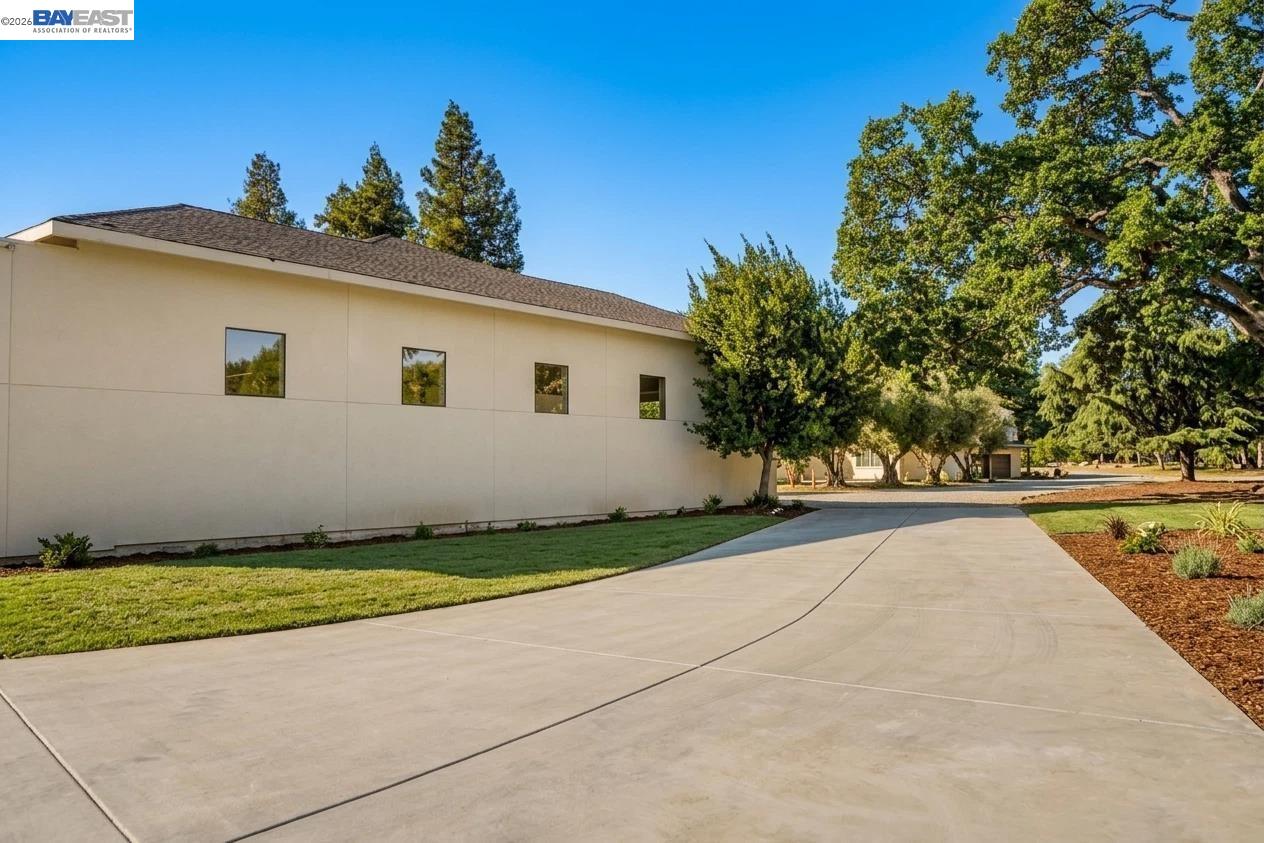 1080 Finley Road Pleasanton, CA 94588 - Photo 77 of 84 Gallery Image 77