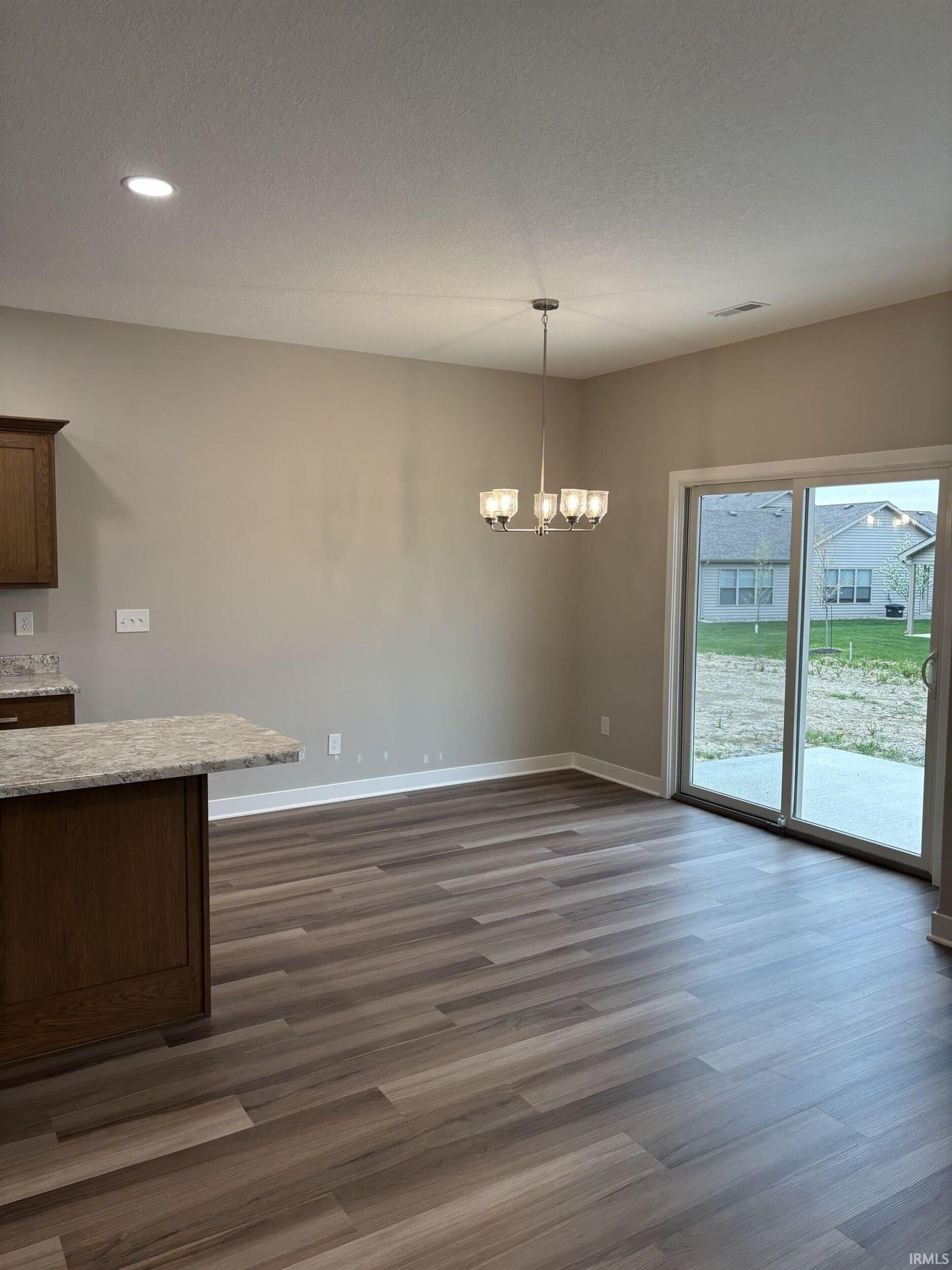 437 Buckingham Lane Huntington, IN 46750 - Photo 4 of 23