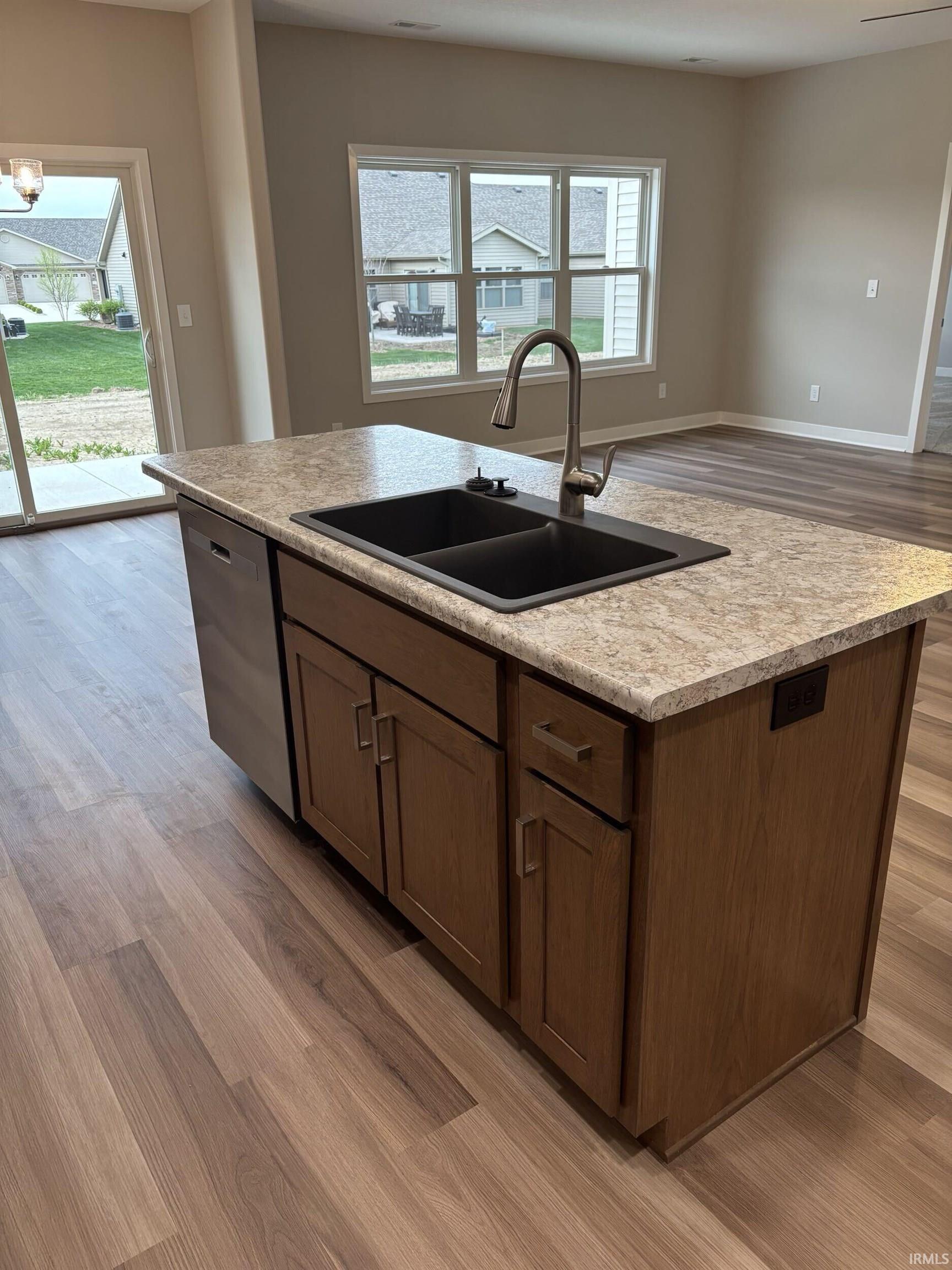 437 Buckingham Lane Huntington, IN 46750 - Photo 6 of 23