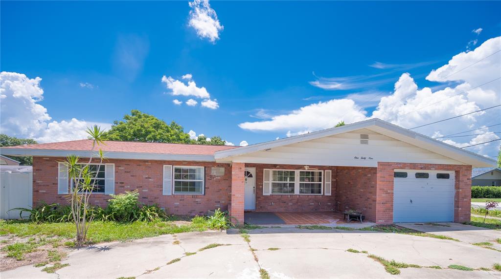 149 Longfellow Road Winter Haven, FL 33884 - Photo 1 of 1