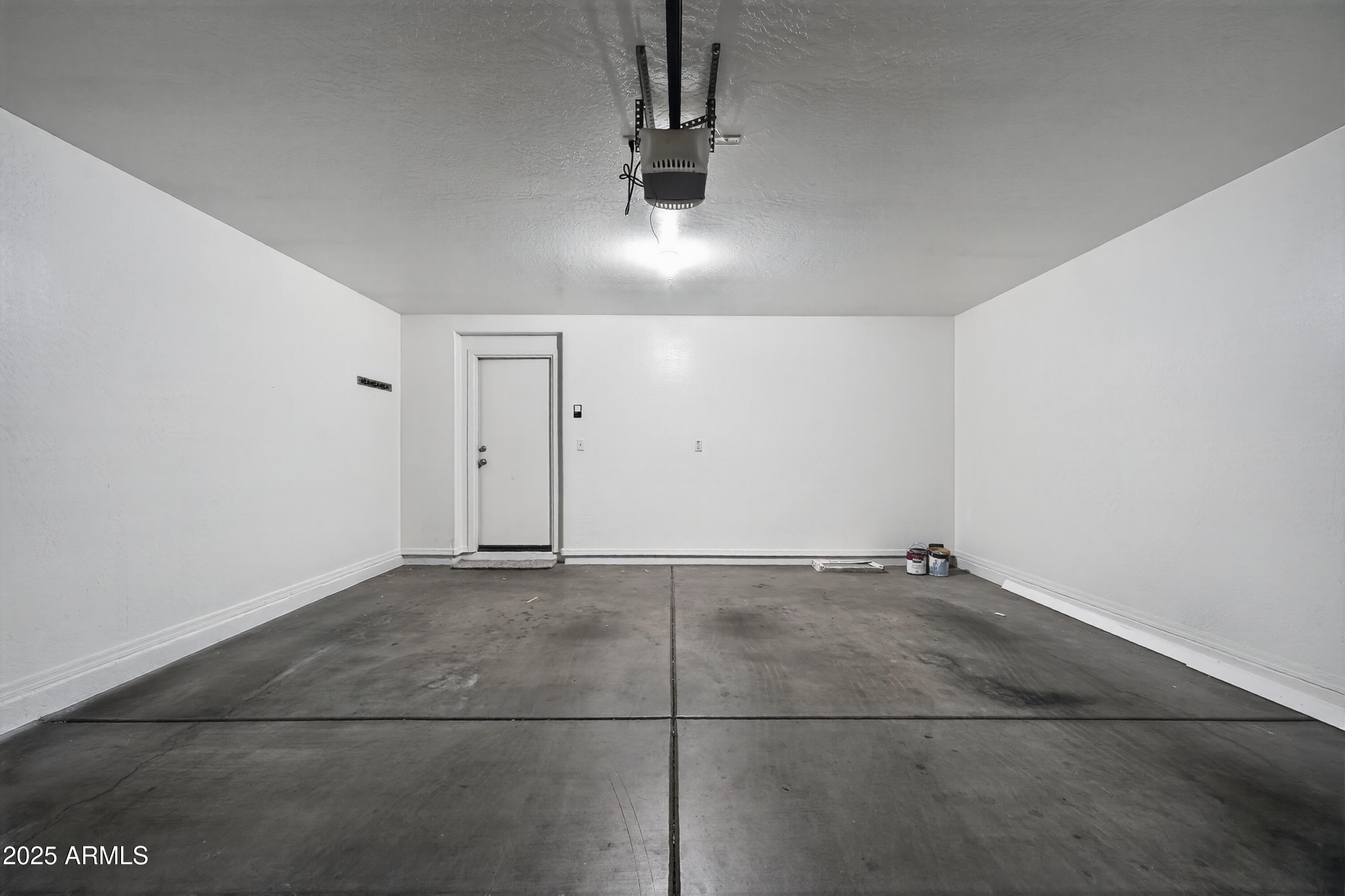 1250 South Rialto, Unit 31 Mesa, AZ 85209 - Photo 25 of 30 a view of an empty room