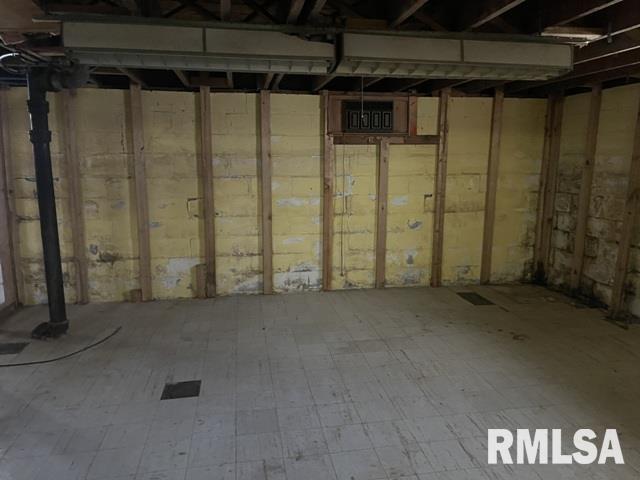 1131 West Marietta Street Decatur, IL 62522 - Photo 14 of 19