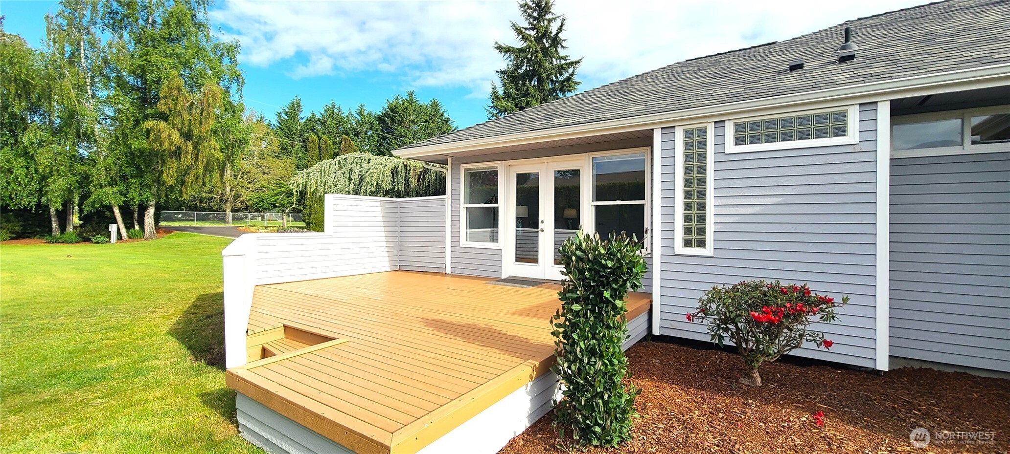 303 Falcon Road Sequim, WA 98382 - Photo 13 of 39