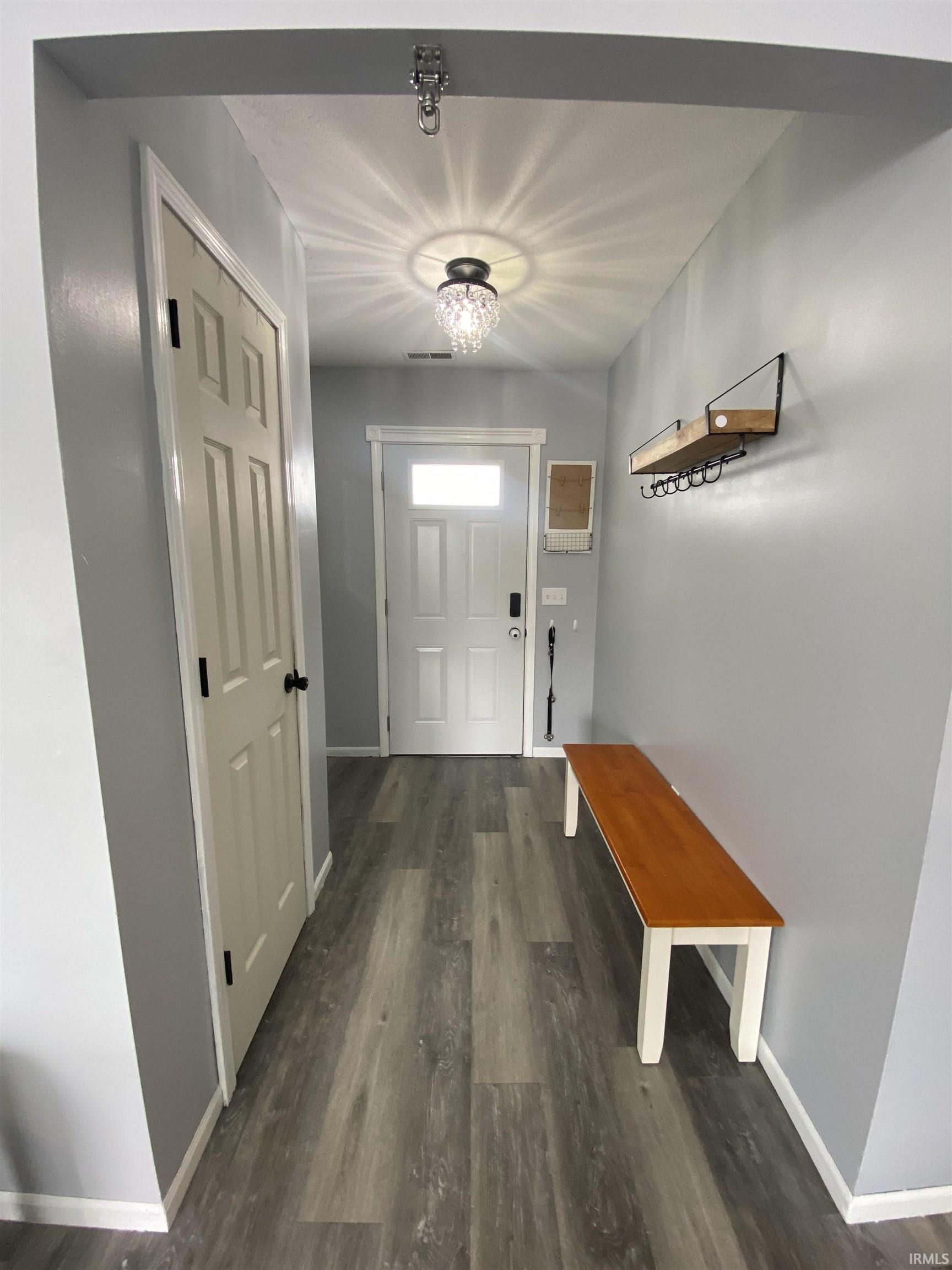 1306 Timber Trace Auburn, IN 46706 - Photo 7 of 17