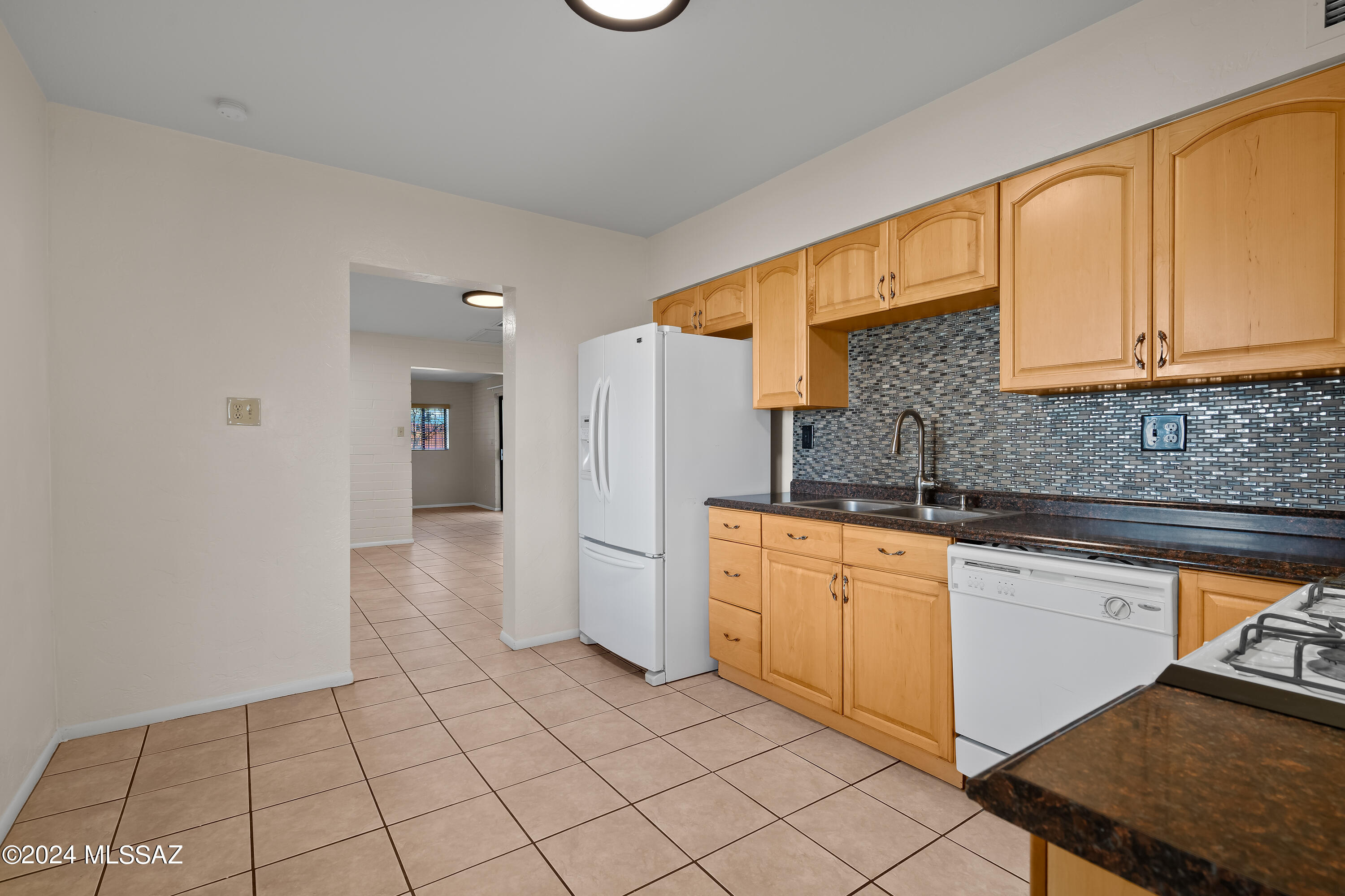 227 East Linden Street Tucson, AZ 85705 - Photo 13 of 31