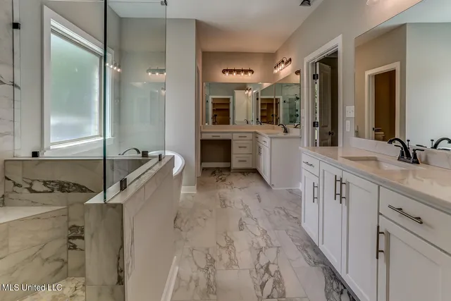 $575,000 | 9094 Treadway Creek, Hernando, MS 38632