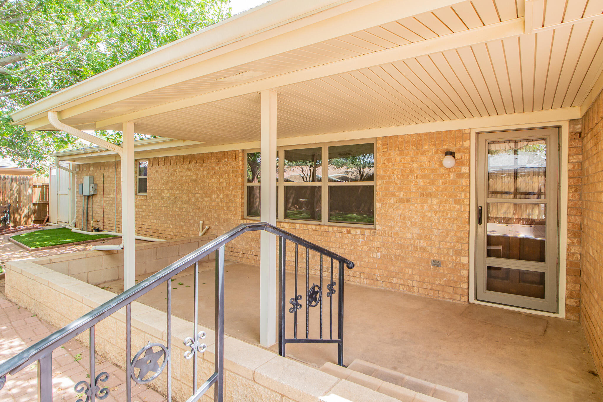 5524 75th Street Lubbock, TX 79424 - Photo 32 of 43 IMG_9148