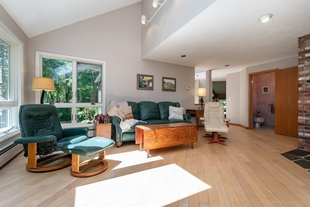 108 Stow Road Harvard, MA 01451 - Photo 4 of 41