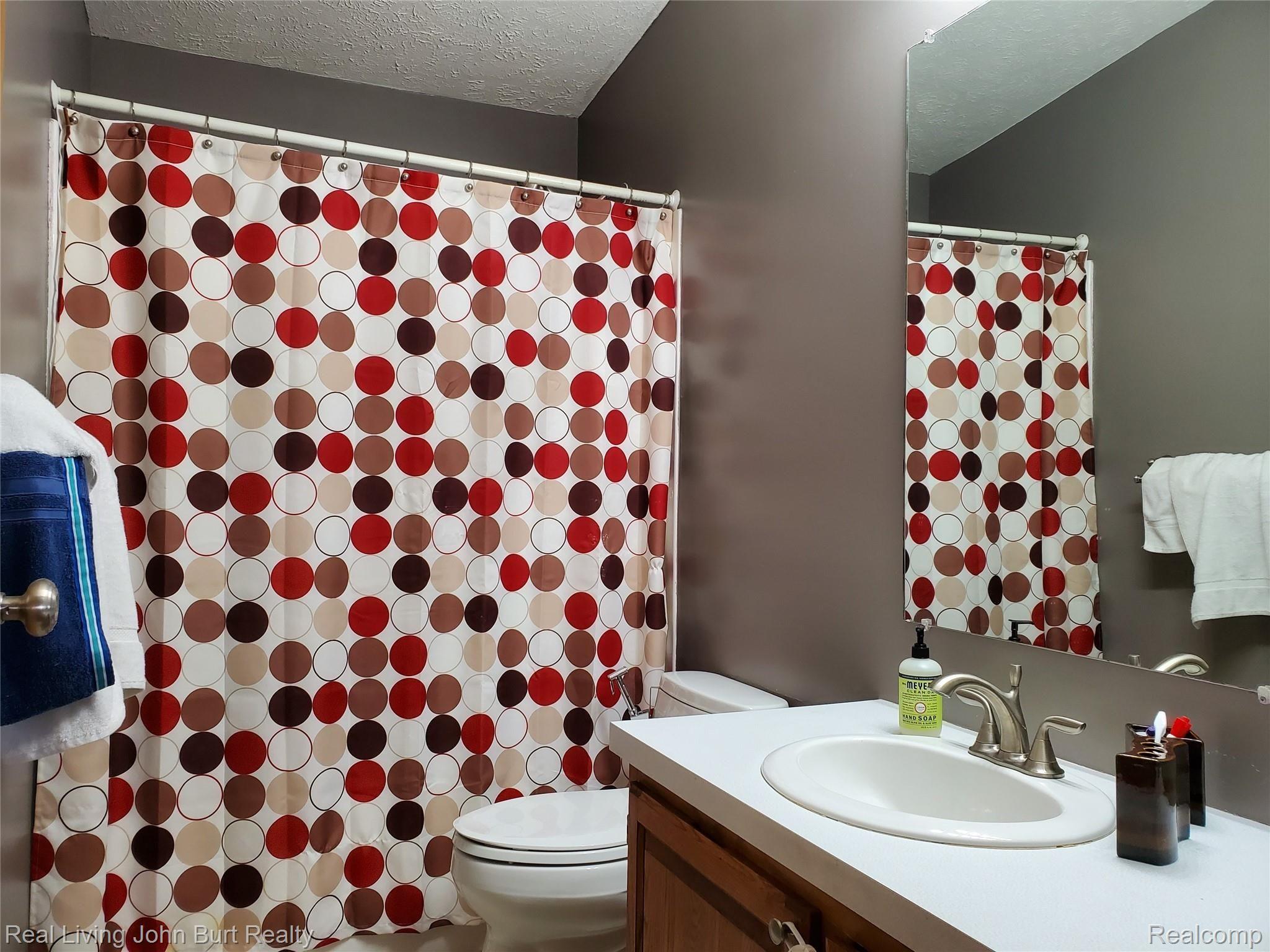 3363 Haines Road Attica, MI 48412 - Photo 13 of 40 017.jpg