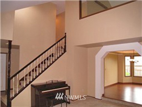 14942 Southeast 184th Street Renton, WA 98058 - Photo 4 of 15 Gallery Image 4