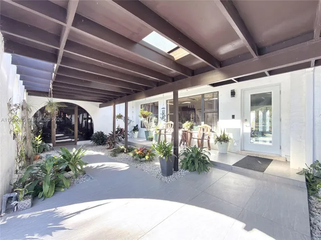 $3,549,000 | 7925 Southwest 124th Street, Pinecrest, FL 33156