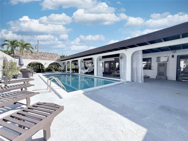 $3,549,000 | 7925 Southwest 124th Street, Pinecrest, FL 33156
