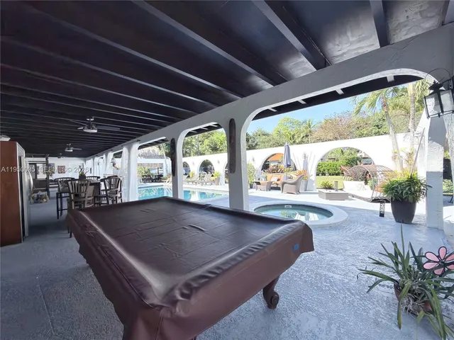 $3,549,000 | 7925 Southwest 124th Street, Pinecrest, FL 33156