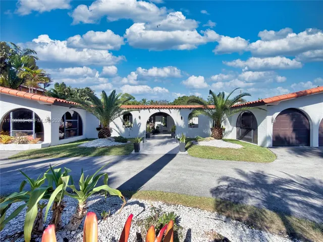 $3,549,000 | 7925 Southwest 124th Street, Pinecrest, FL 33156