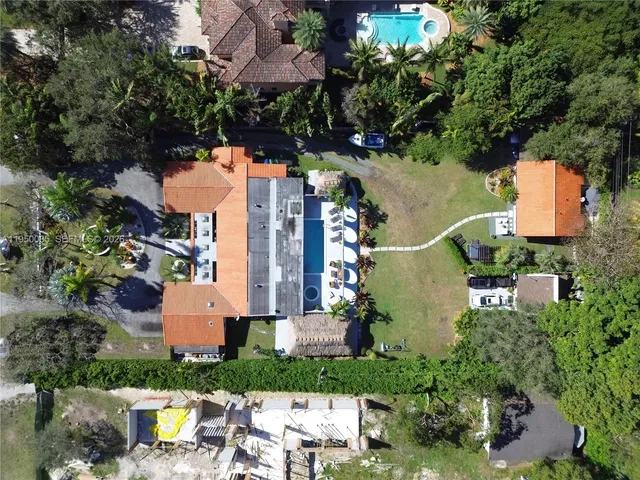 $3,549,000 | 7925 Southwest 124th Street, Pinecrest, FL 33156