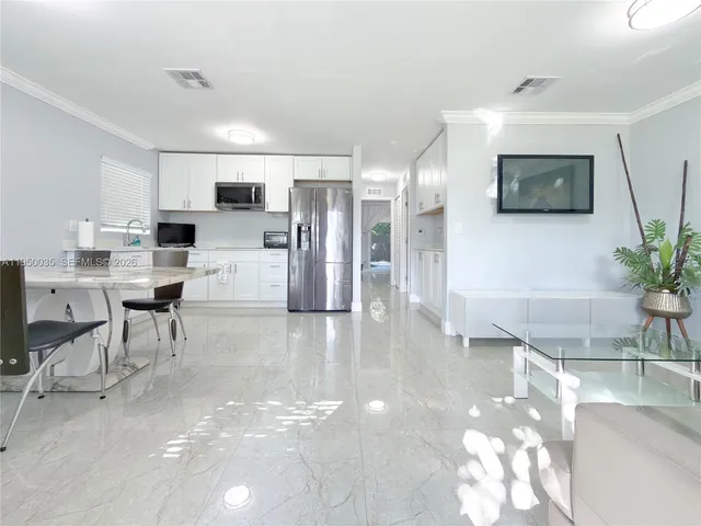 $3,549,000 | 7925 Southwest 124th Street, Pinecrest, FL 33156