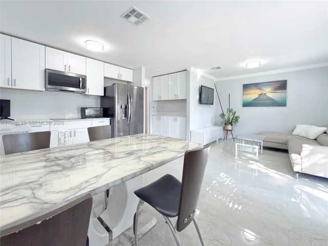 $3,549,000 | 7925 Southwest 124th Street, Pinecrest, FL 33156