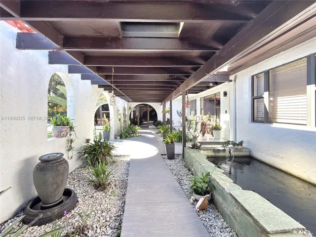$3,549,000 | 7925 Southwest 124th Street, Pinecrest, FL 33156