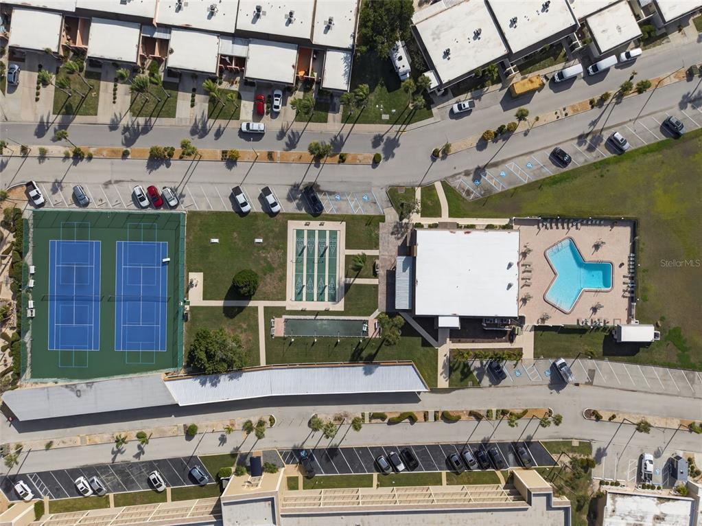 427 Boca Ciega Point Boulevard North St. Petersburg, FL 33708 - Photo 53 of 69 an aerial view of a building with outdoor space