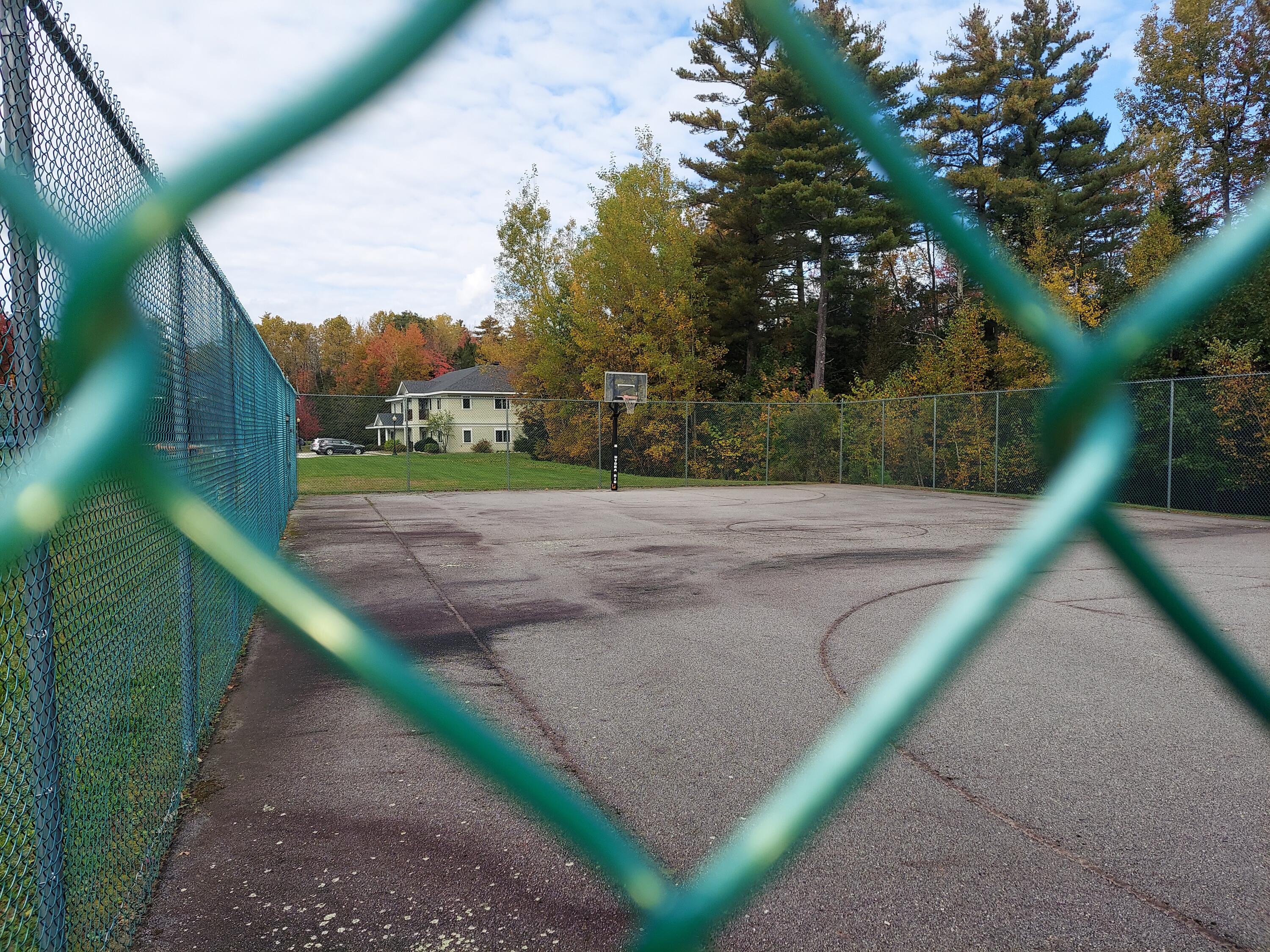 32 Springbrook Drive, Unit B Belfast, ME 04915 - Photo 37 of 41 Basket ball court