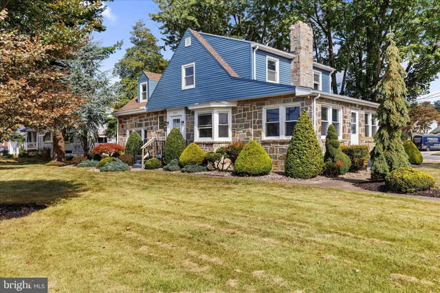 $325,000 | 2417 North George Street, York, PA 17406