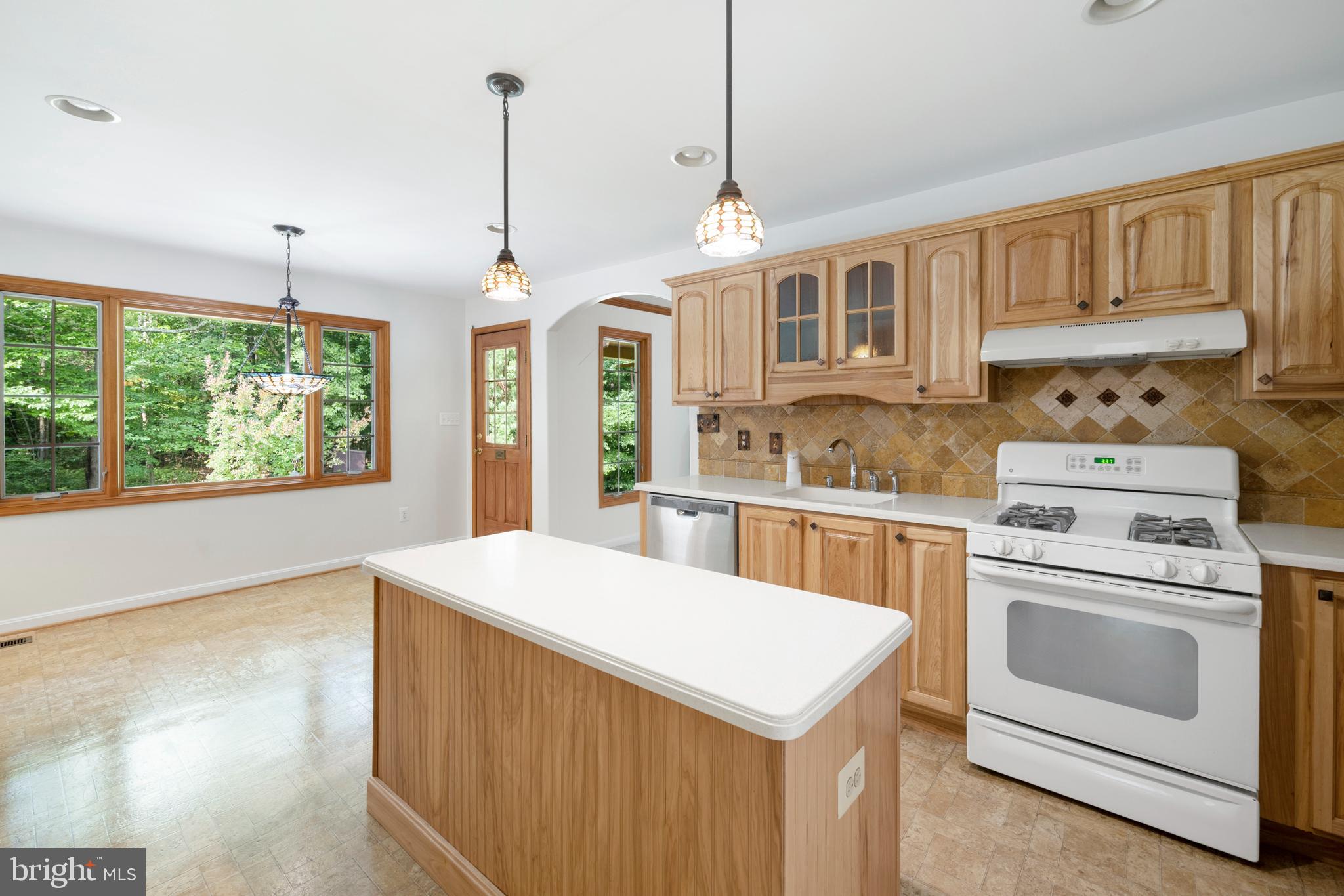 3115 Toftrees Place Brandywine, MD 20613 - Photo 20 of 60 Kitchen to Breakfast Nook