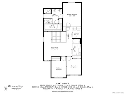 a picture of a wall next to a white wall