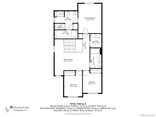 a picture of a wall next to a white wall