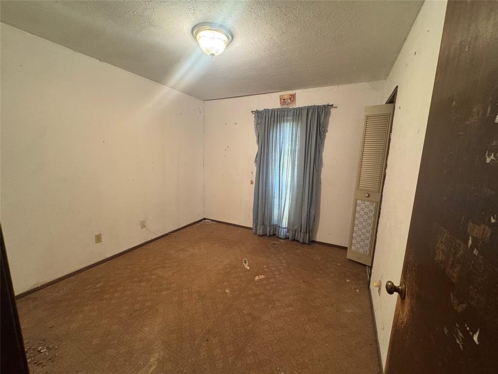 2124 Highbury Road Carrollton, TX 75007 - Photo 7 of 15