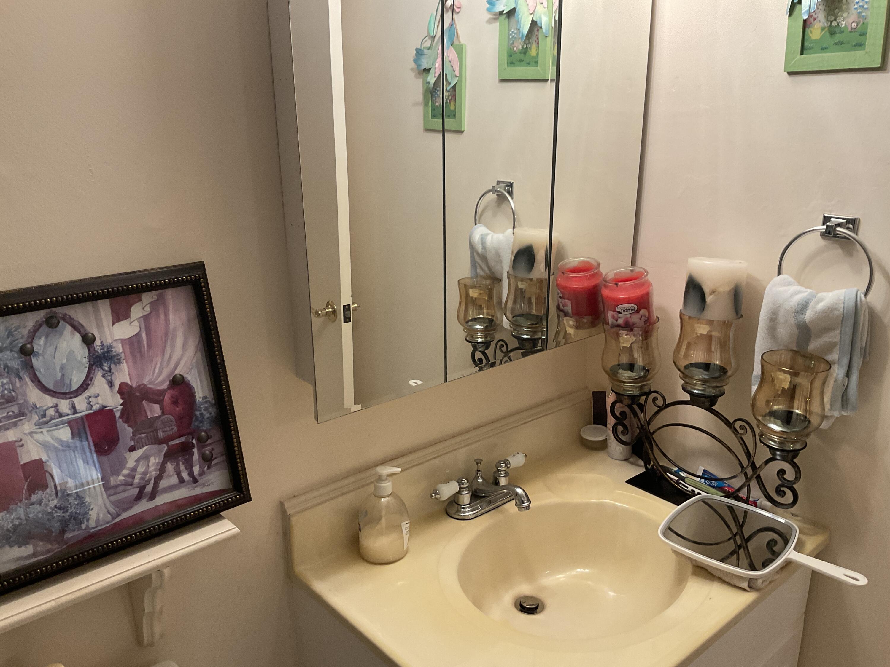 334 Pine Ridge Circle, Unit C1 Greenacres, FL 33463 - Photo 16 of 17 IMG_4563