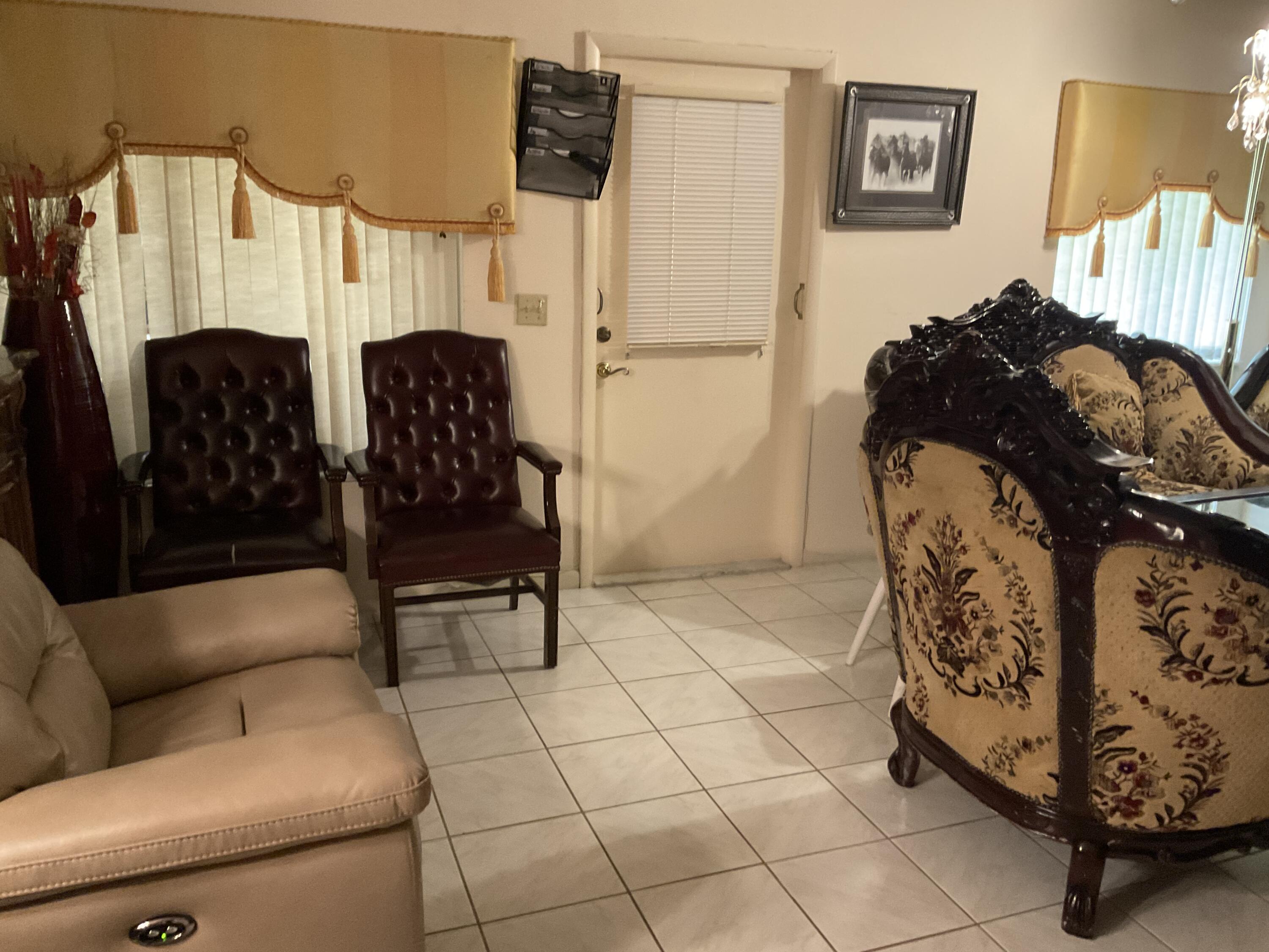 334 Pine Ridge Circle, Unit C1 Greenacres, FL 33463 - Photo 7 of 17 IMG_4554