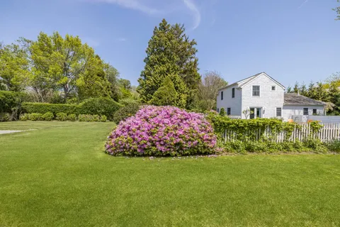 $11,495,000 | 57 Lee Avenue, East Hampton, NY 11937