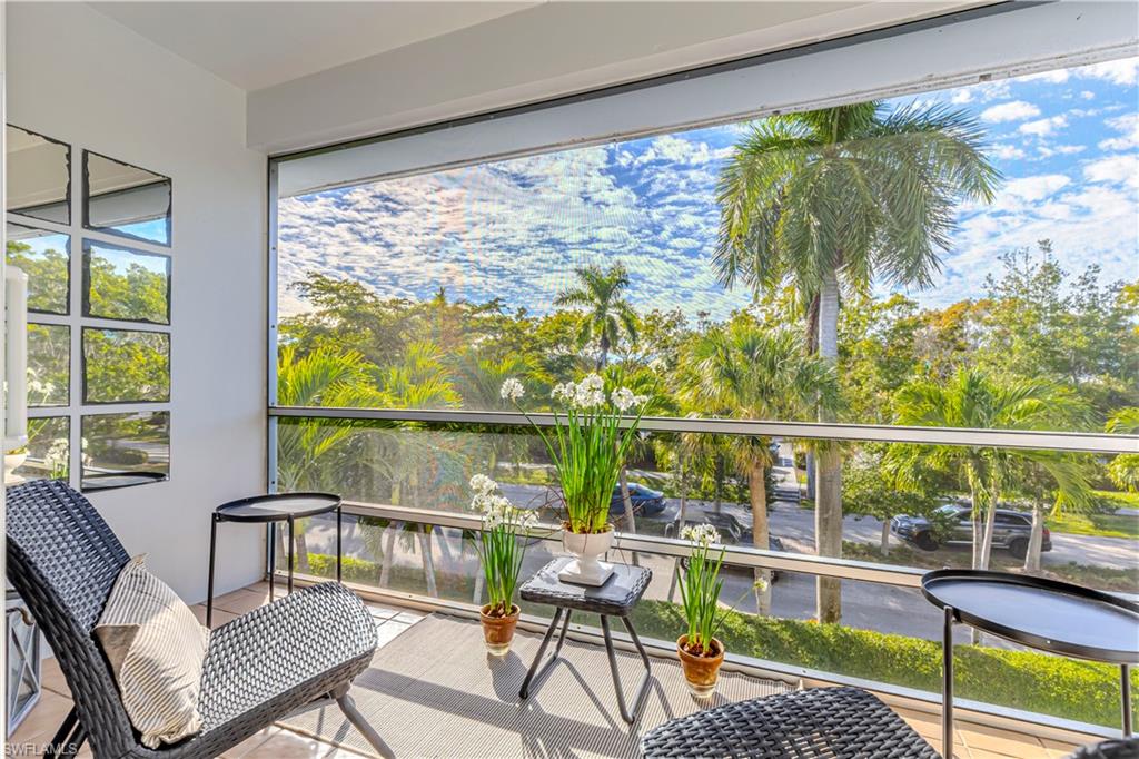 72 7th Street South, Unit 309 Naples, FL 34102 - Photo 2 of 21