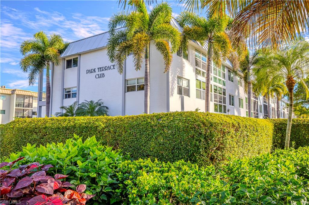 72 7th Street South, Unit 309 Naples, FL 34102 - Photo 3 of 21