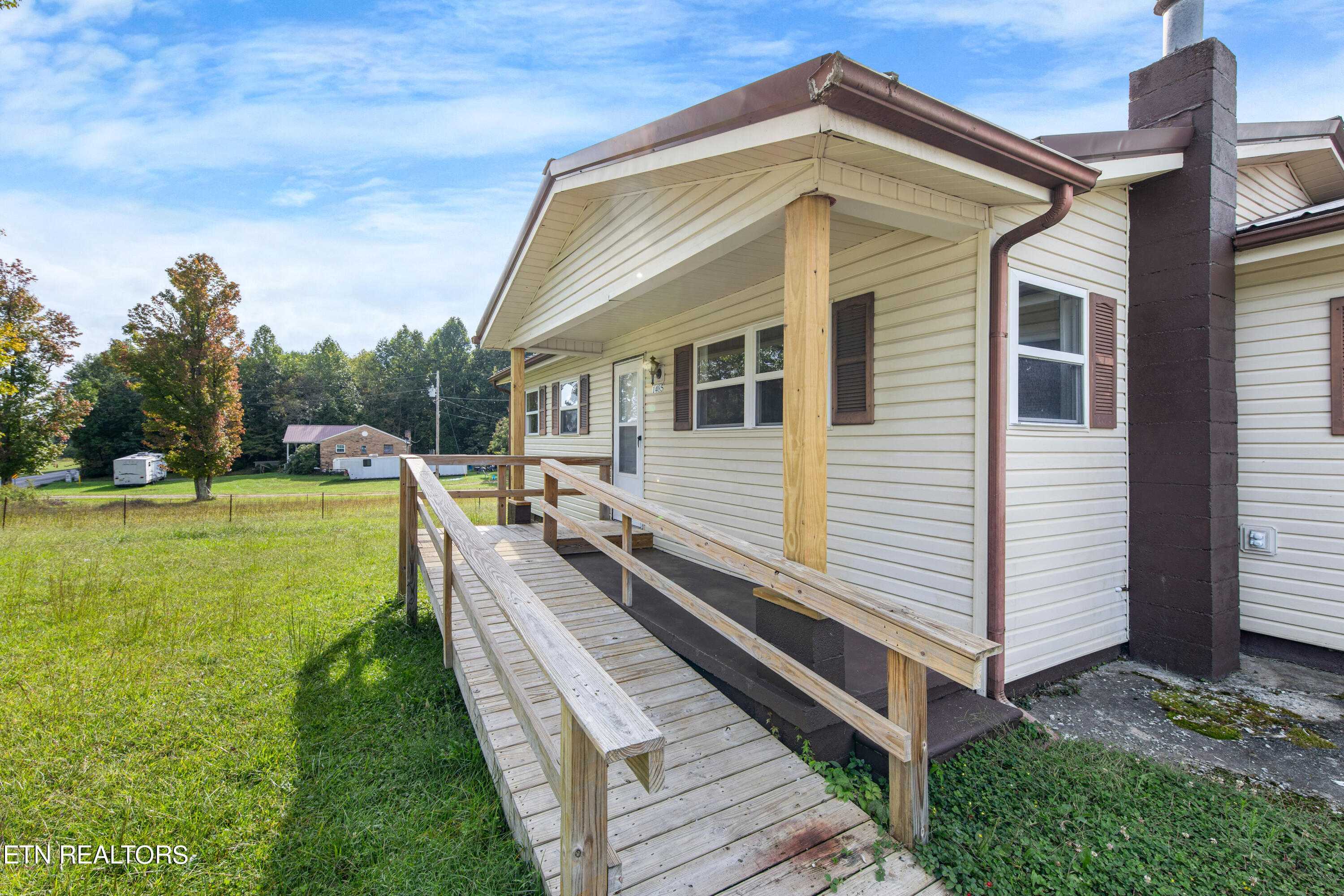 1485 Mountain View Road Robbins, TN 37852 - Photo 15 of 18 030A4078