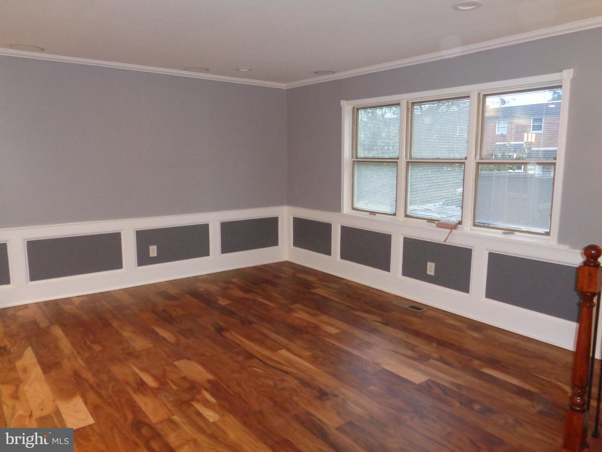 12712 Minden Road Philadelphia, PA 19154 - Photo 3 of 34