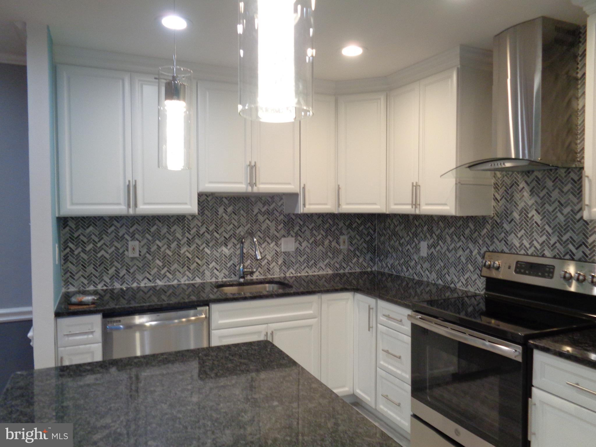 12712 Minden Road Philadelphia, PA 19154 - Photo 10 of 34