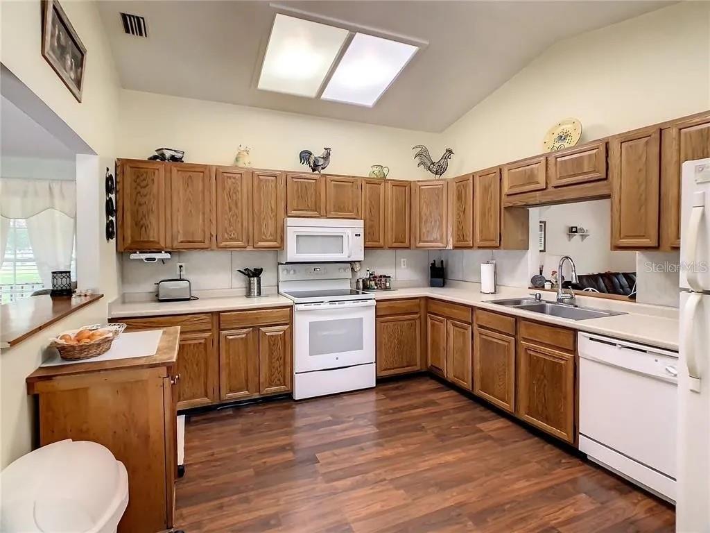 17444 E Road Umatilla, FL 32784 - Photo 17 of 42