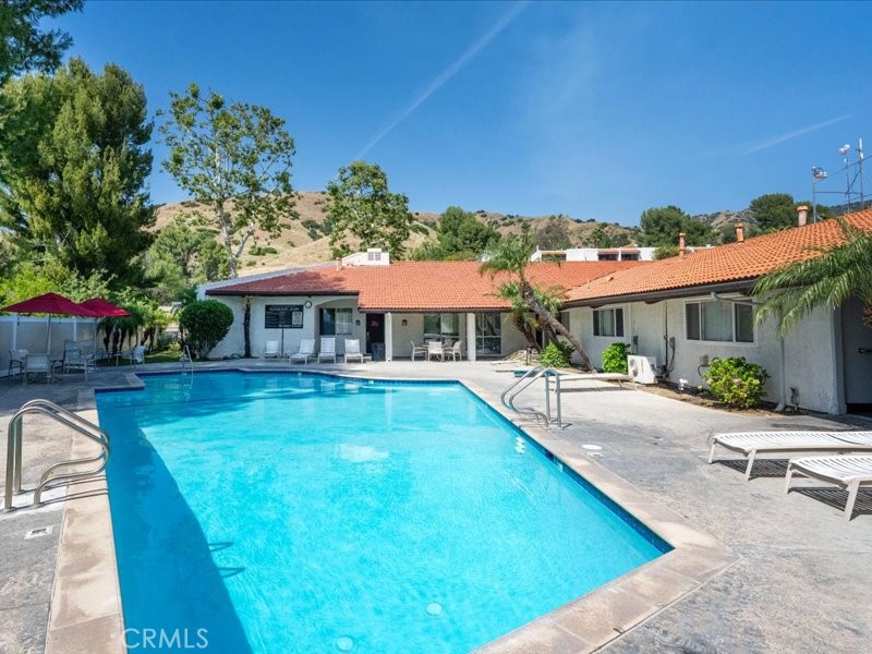 9735 Vía Roma Burbank, CA 91504 - Photo 36 of 39