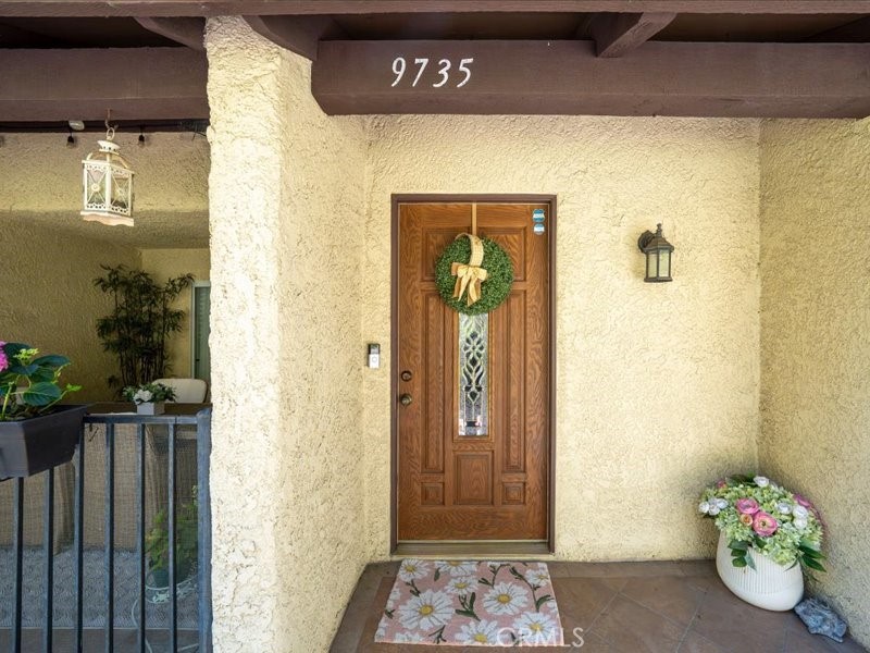 9735 Vía Roma Burbank, CA 91504 - Photo 5 of 39