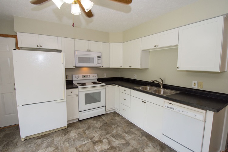 54843 Ehman Road Mishawaka, IN 46545 - Photo 2 of 29 Gallery Image 2