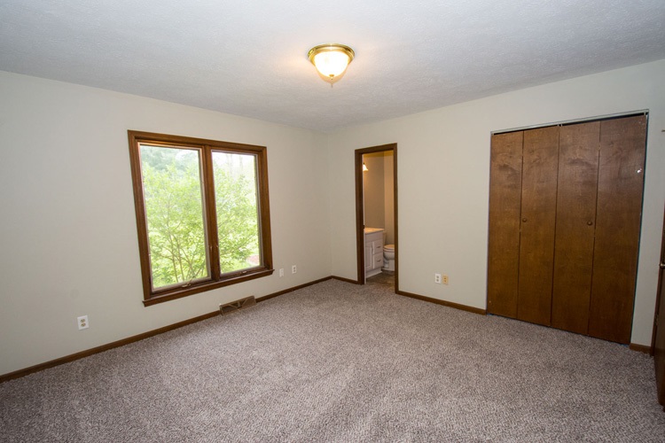 54843 Ehman Road Mishawaka, IN 46545 - Photo 16 of 29 Gallery Image 16