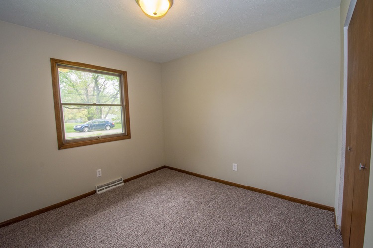 54843 Ehman Road Mishawaka, IN 46545 - Photo 23 of 29 Gallery Image 23