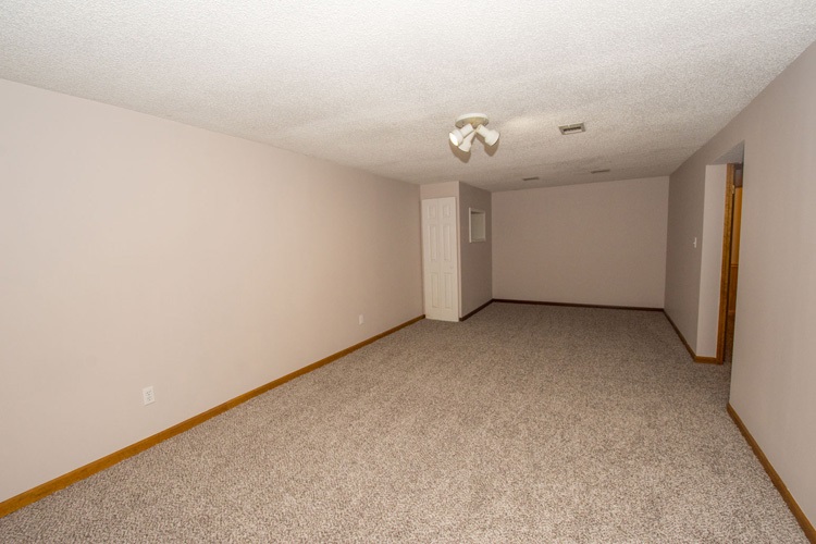 54843 Ehman Road Mishawaka, IN 46545 - Photo 26 of 29 Gallery Image 26