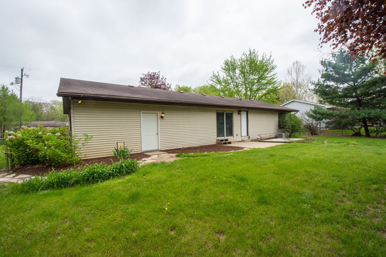 54843 Ehman Road Mishawaka, IN 46545 - Photo 27 of 29 Gallery Image 27