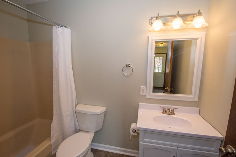 54843 Ehman Road Mishawaka, IN 46545 - Photo 4 of 29 Gallery Image 4