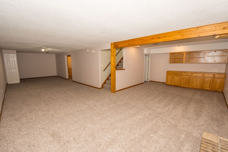 54843 Ehman Road Mishawaka, IN 46545 - Photo 6 of 29 Gallery Image 6