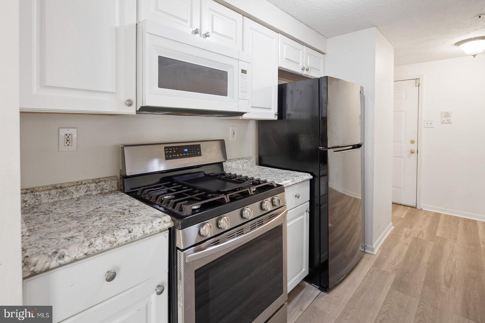 64 Eldon Way Marlton, NJ 08053 - Photo 9 of 29 kitchen with stainless steel appliances