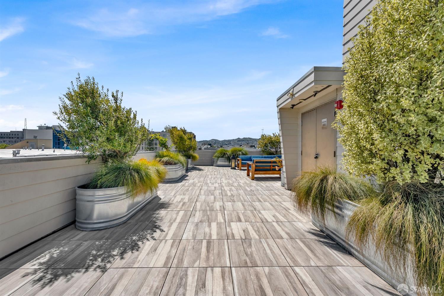 236 Shipley, Unit 405 San Francisco, CA 94107 - Photo 21 of 35 a view of a terrace with furniture