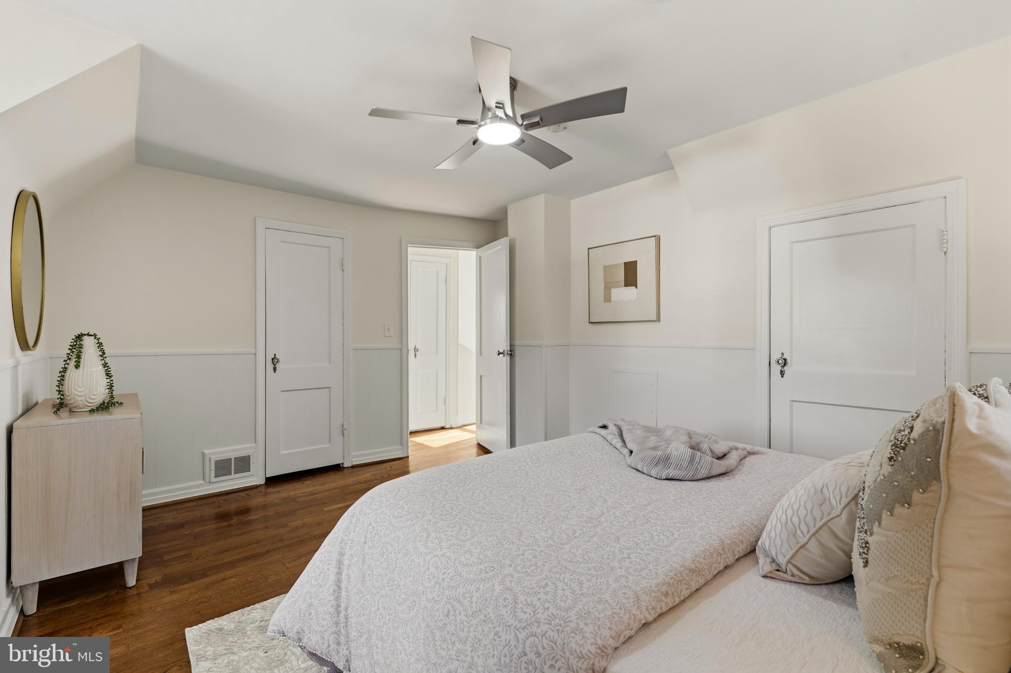 2834 Summerfield Road Falls Church, VA 22042 - Photo 16 of 30 Gallery Image 16